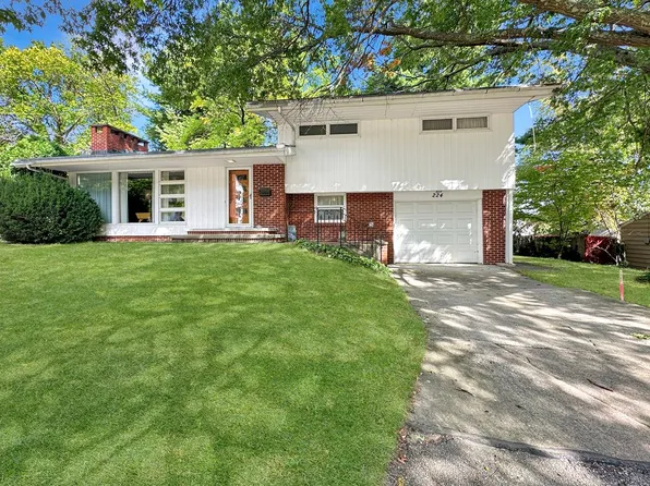 224 Freer Ct, Ashland, OH 44805