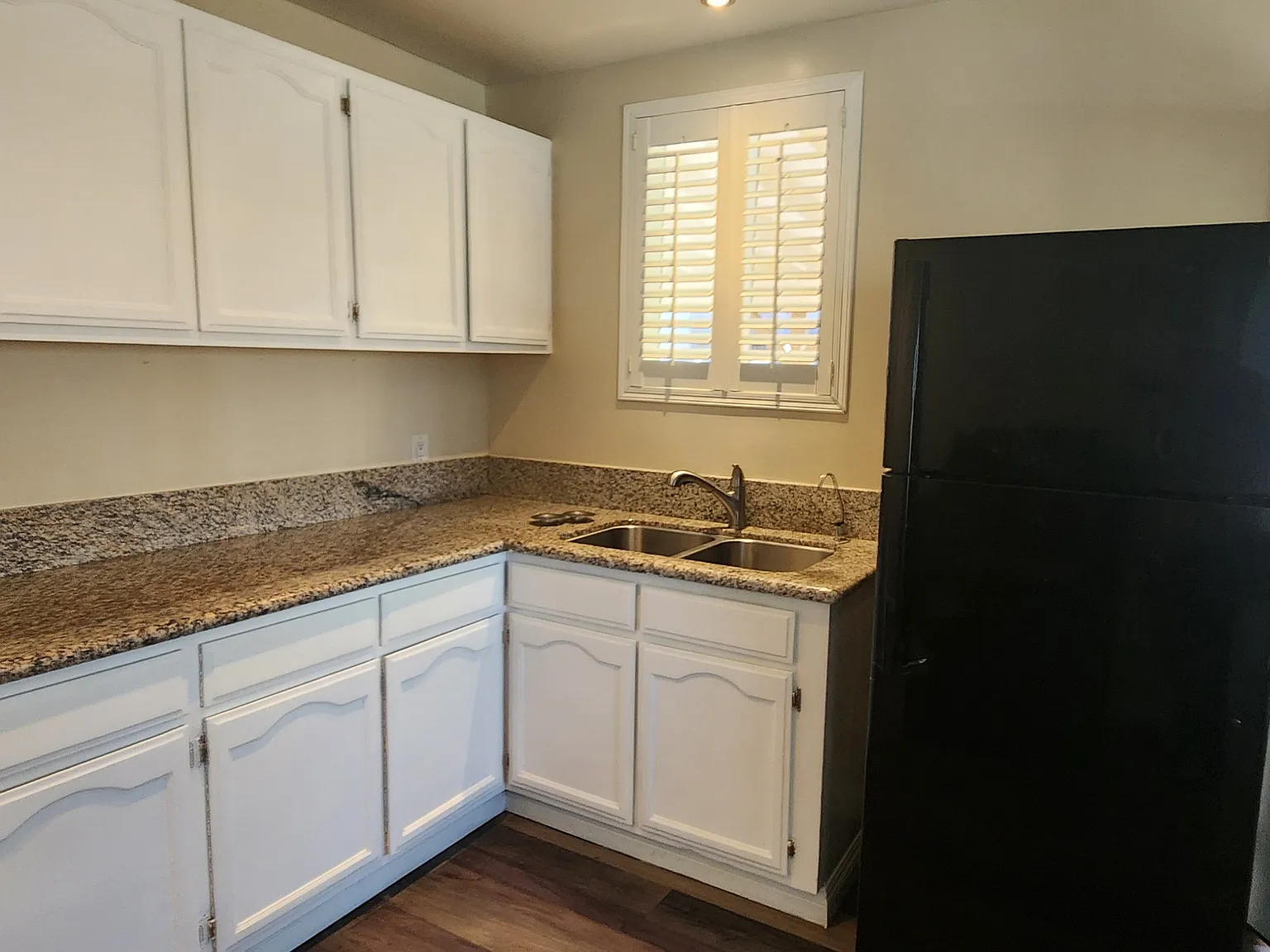 3 bed, 967 sqft, $3,700 — Photo 4