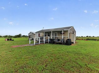 170 Clam Dr, Palacios, TX 77465