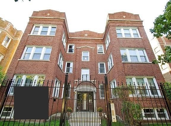 3rd image of 3-4918 N Saint Louis Ave #3