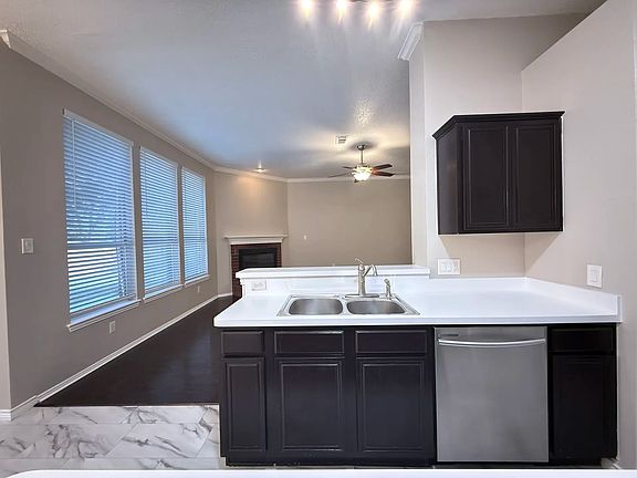 5th image of 2300 Highridge Dr