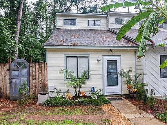 2nd image of 2228 Sandpiper St
