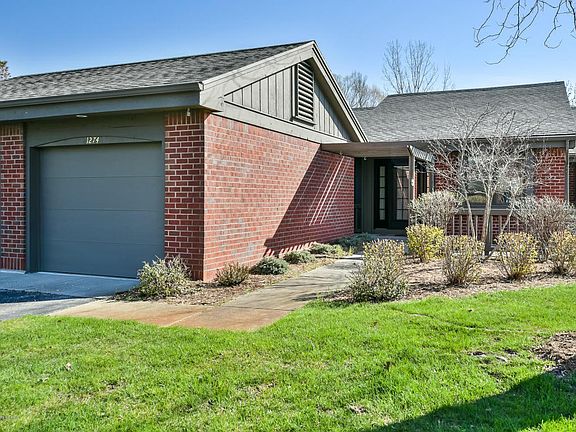2nd image of 1274 Suncrest Dr NE