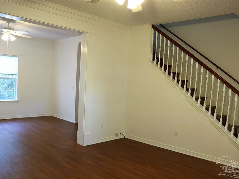 5726 Fair Oak Ln — Photo 3