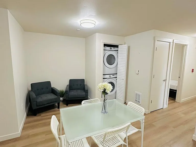 Radian Apartments — Photo 25