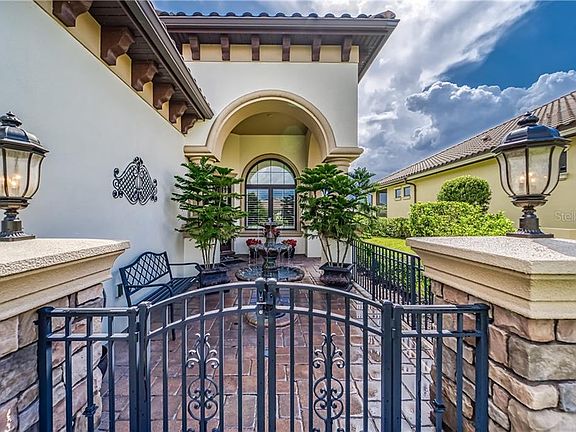 2nd image of 2936 Sanctuary Cir