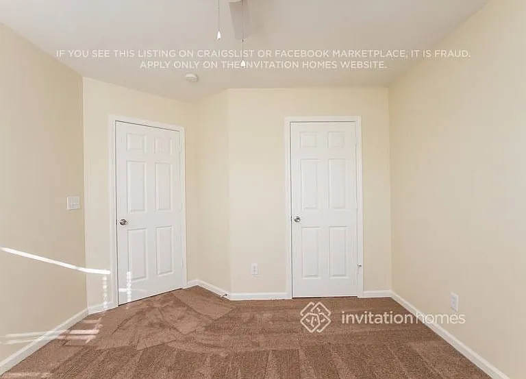 9834 Edinburgh Ln — Photo 16