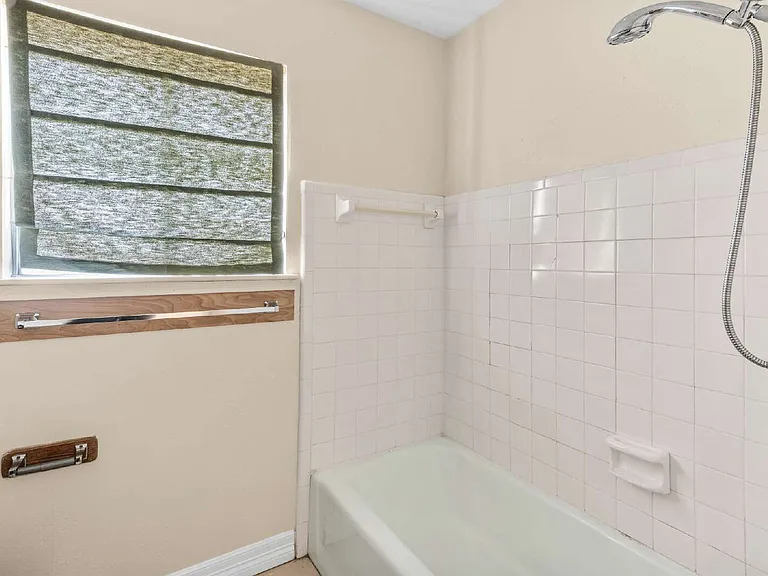 9603 Landry Blvd — Photo 7