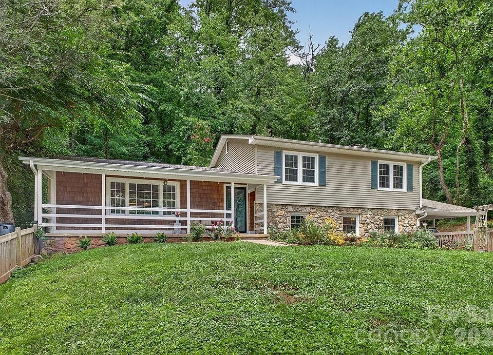 1st image of 23 Clearbrook Rd