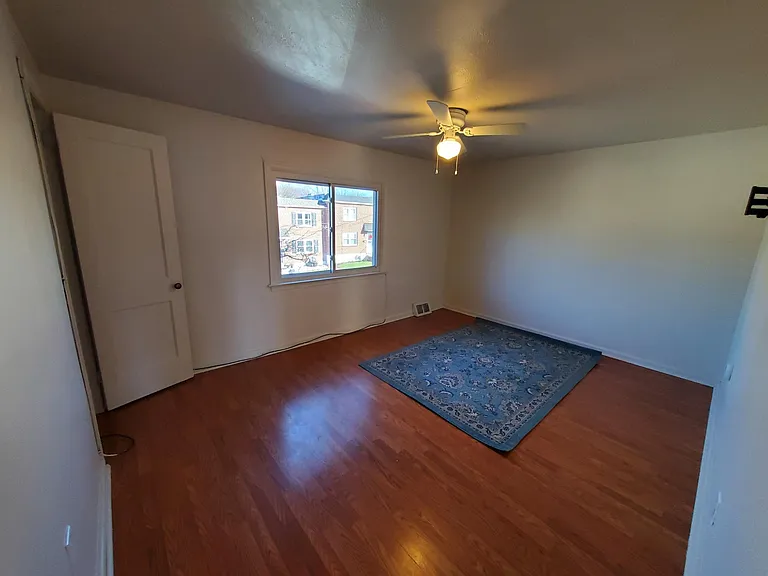 702 S Penn St — Photo 9
