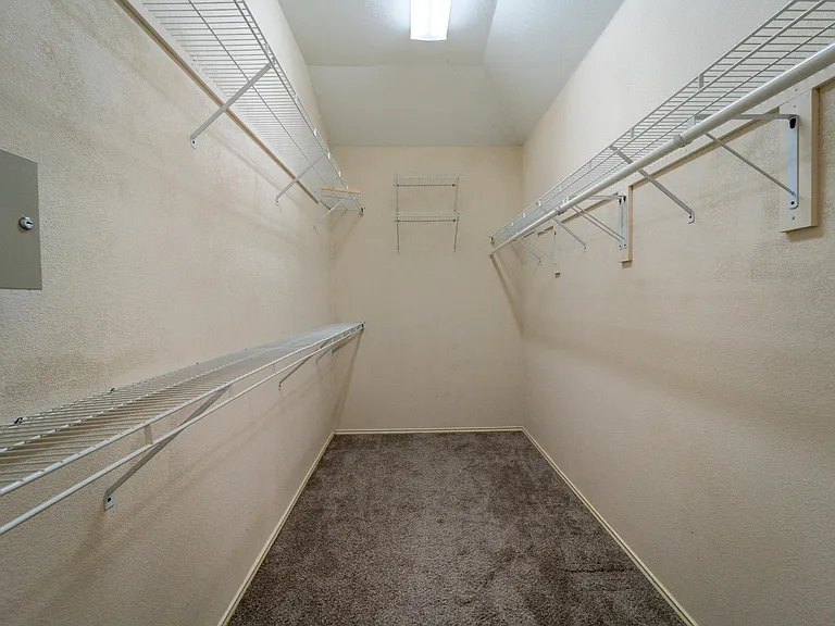 1108 Antelope Rdg — Photo 36
