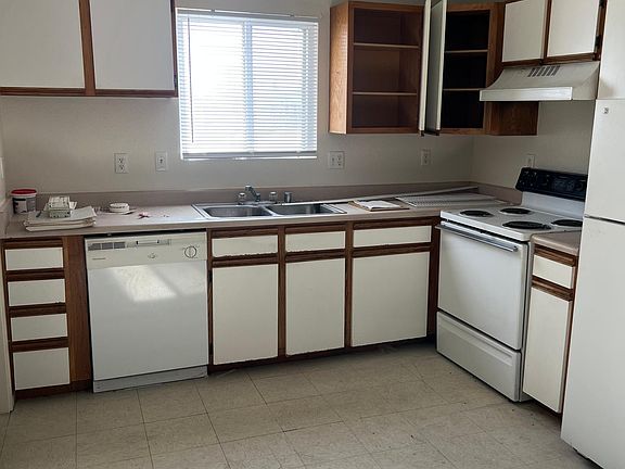 3rd image of 2038 10th Ave #A