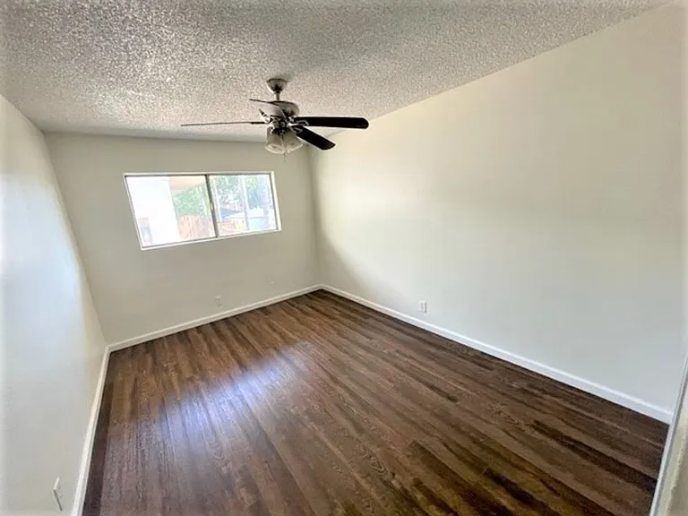 9830 Ramona St — Photo 10