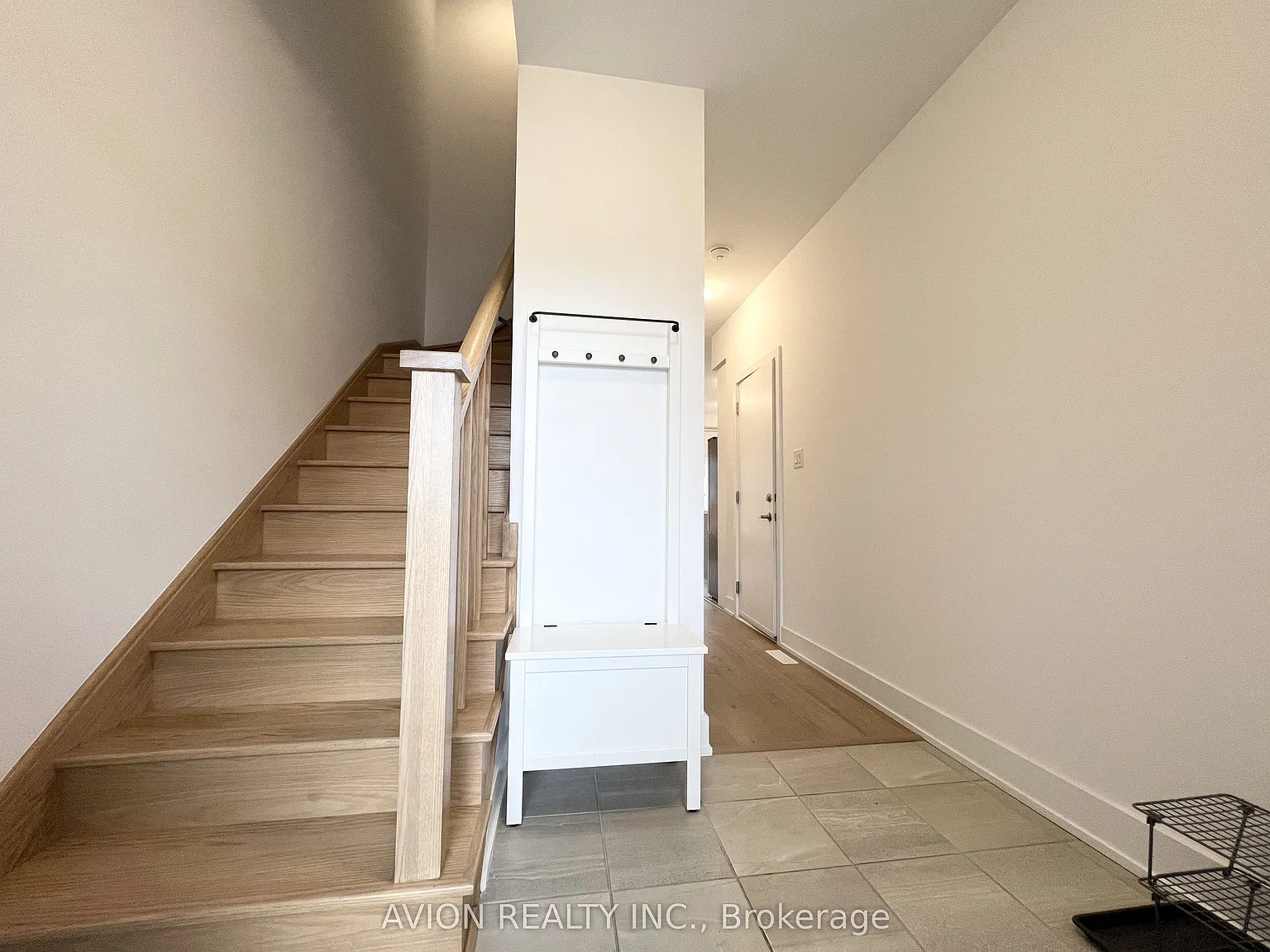 3 bed, $2,600 — Photo 2