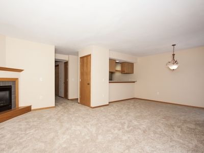 1006 Gammon Ln APT 2, Madison, WI, 53719