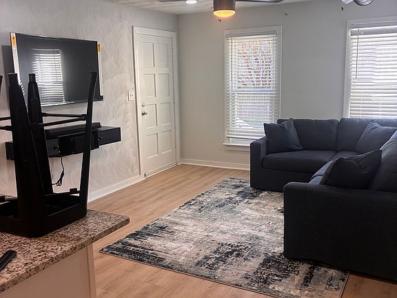 3rd image of 322 Washington St APT A