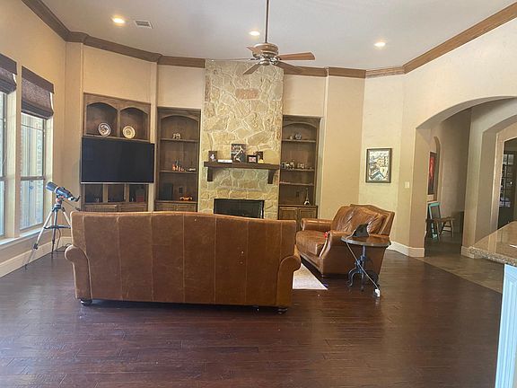 4th image of 161 Crest Canyon Dr