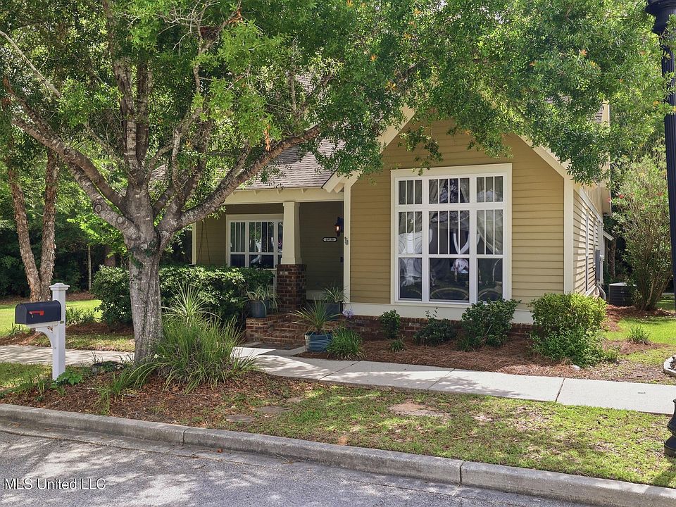 1st image of 19738 Savannah St