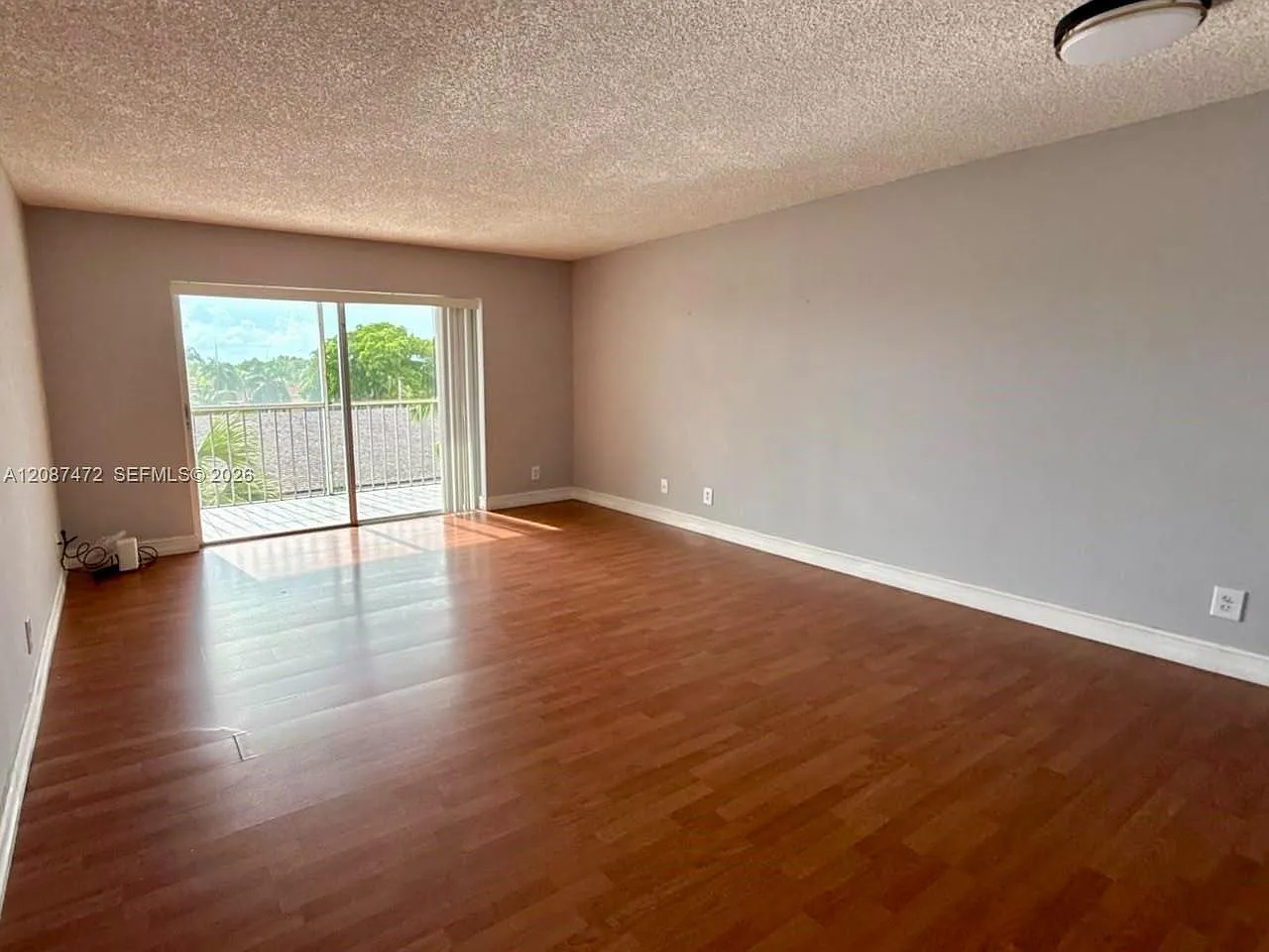 Country Lane Condo #1 — Photo 3