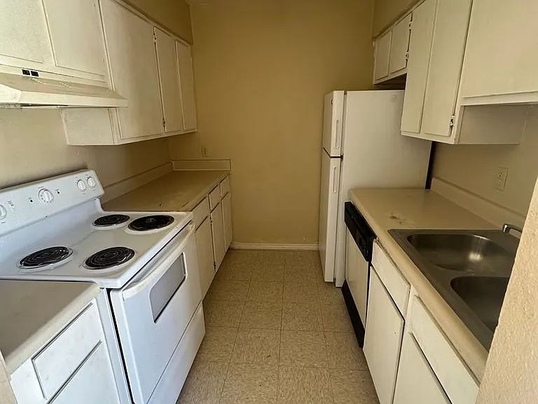Echols 1500 - Sedona Apartments — Photo 51
