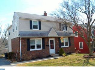 532 School House Ln, Willow Grove, PA 19090