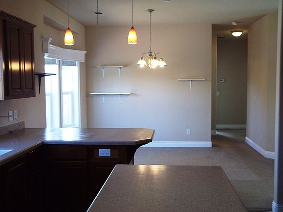4th image of 298 Hiddenlake Dr