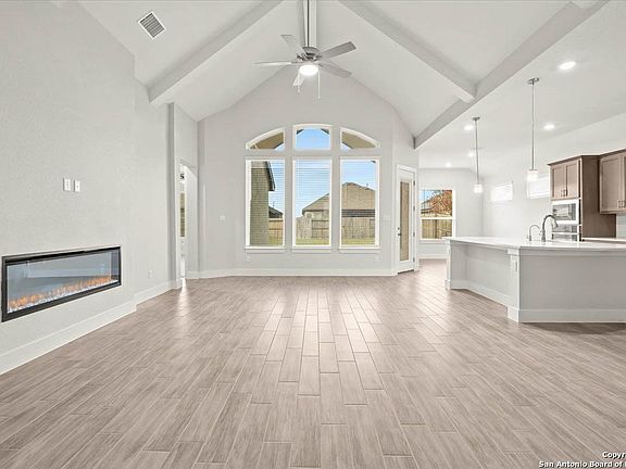 3rd image of 1519 Frankies Cove