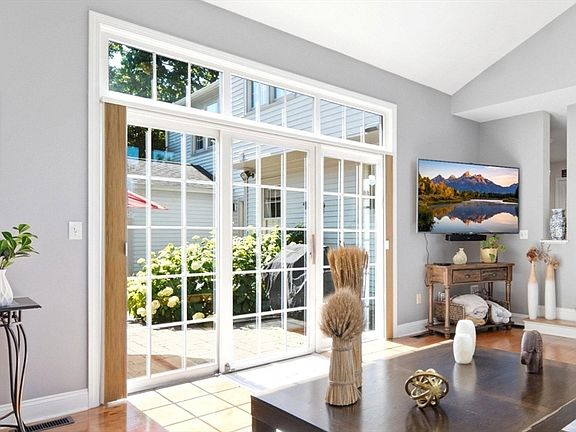 5th image of 9 Tennyson Dr