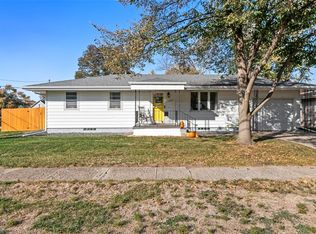 1602 Iowa St, Perry, IA 50220