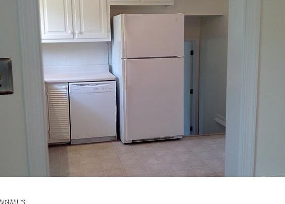 3rd image of 11025 Sydelle Dr
