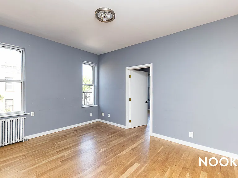 818 Woodward Ave #2L — Photo 9