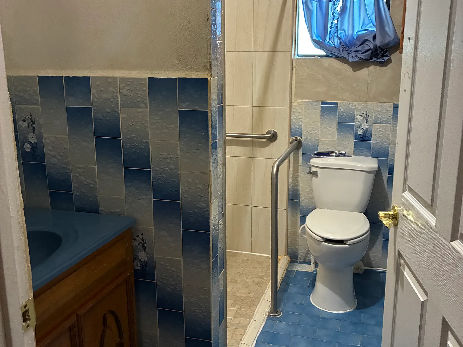 5 bed, 1096 sqft, $1,150 — Photo 2
