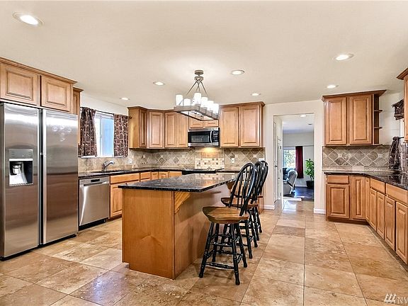 5th image of 15617 183rd Ave NE