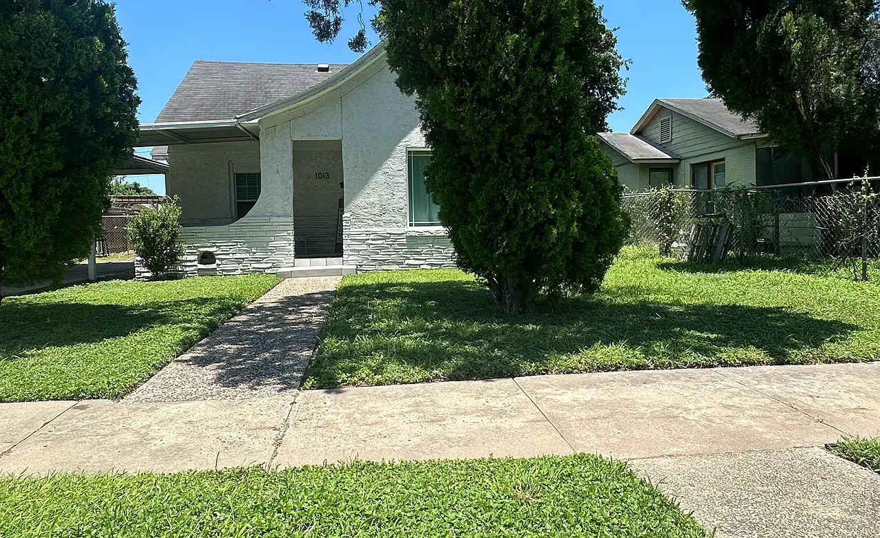 2 bed, 1400 sqft, $1,300 — Photo 1