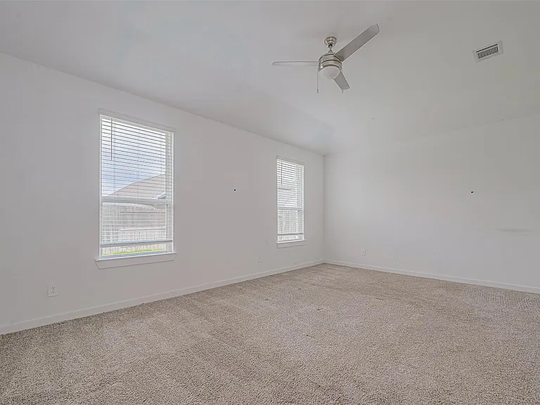 133 Aurora Spgs — Photo 15