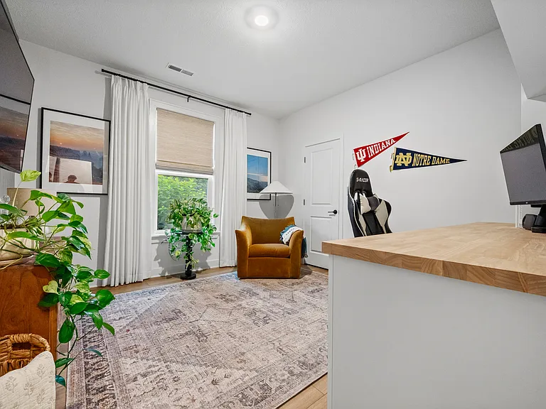 10810 Cornell St — Photo 25