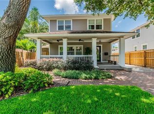 1033 Crescent Lake Dr, Saint Petersburg, FL 33701