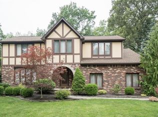 15 Primrose Ln, East Amherst, NY