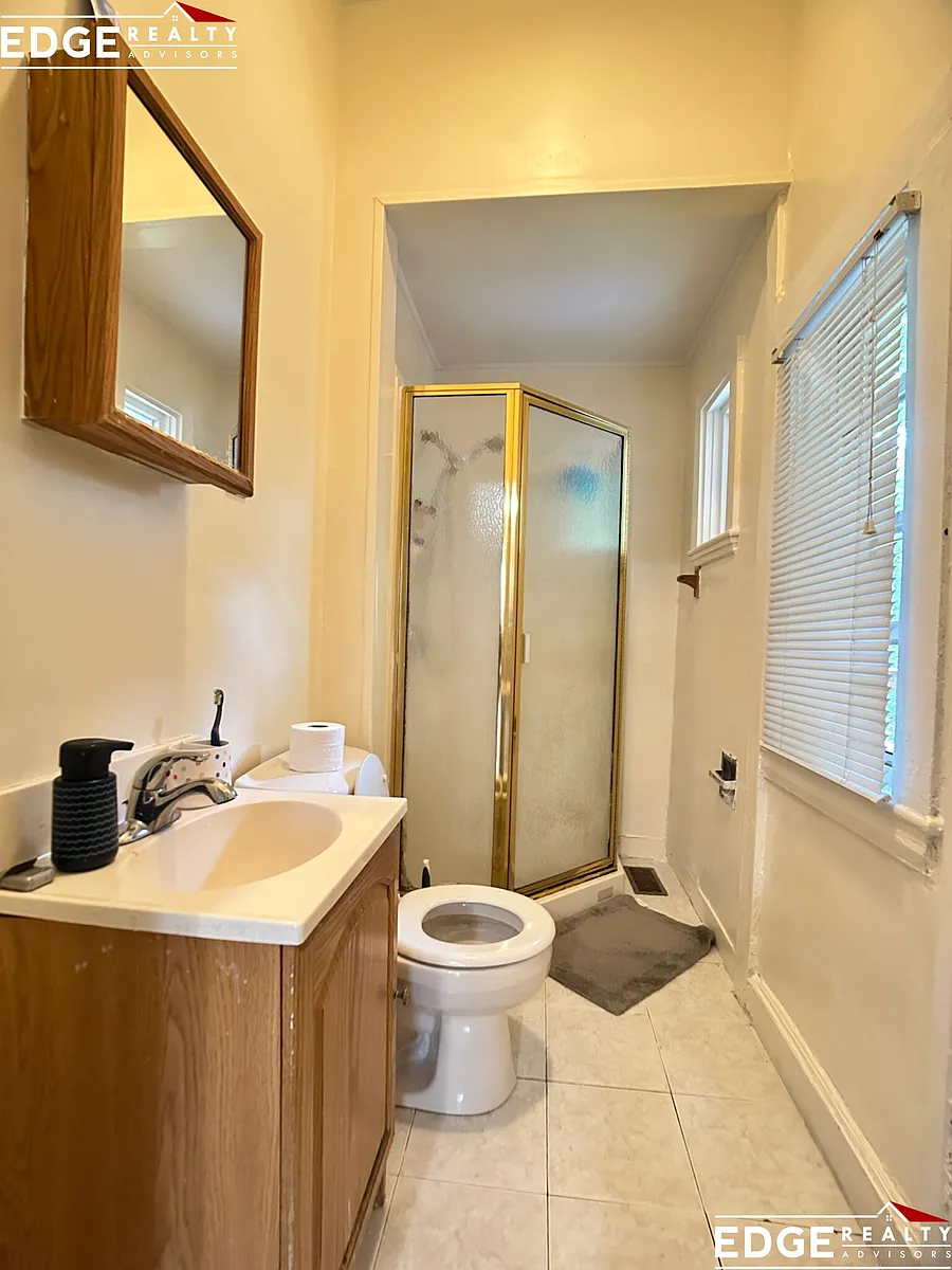 Building Photo - 63 Nonantum St #1