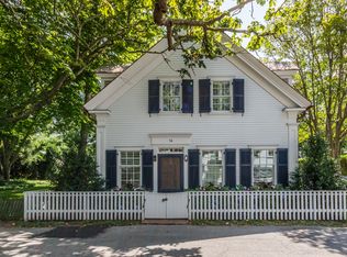 16 Pent Ln, Edgartown, MA 02539