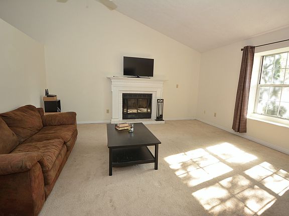 3rd image of 8830 Burwick Dr