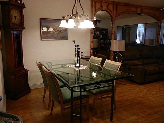 3rd image of 1750 NE 191st St APT 106