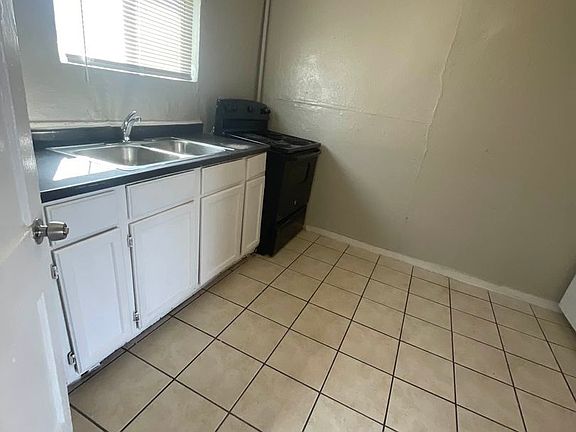 4th image of 502 Cheyenne St #5