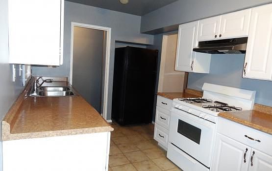3rd image of 387 Linda Vista Dr