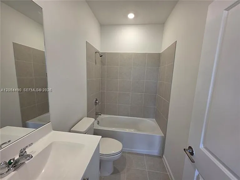 13847 SW 261st St #Townhouse 13847 — Photo 5