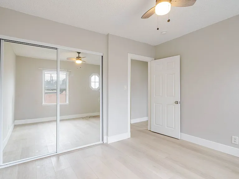 7137 Greeley St #7 — Photo 12