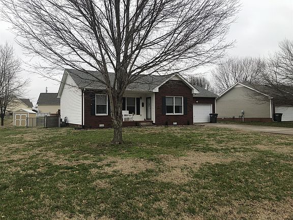 2nd image of 809 Buckhorn Dr