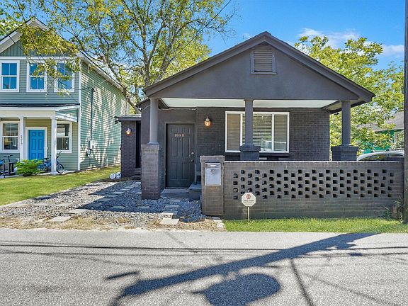 3rd image of 2019 Echo Ave