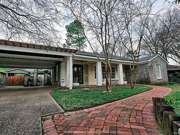 3rd image of 4844 Crescent Dr