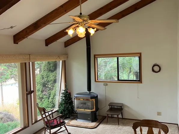 (undisclosed Address), Bonners Ferry, ID 83805